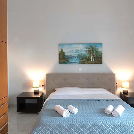 Private Spacious Apartment أثينا المظهر الخارجي الصورة