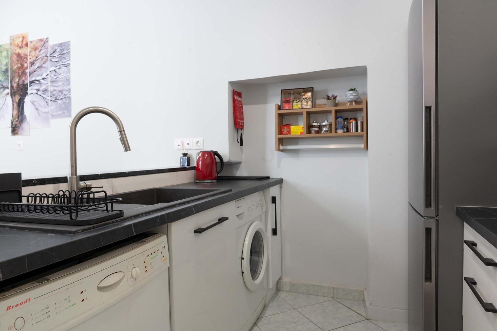 Private Spacious Apartment أثينا المظهر الخارجي الصورة